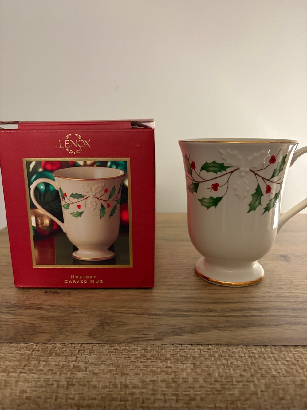 Lenox Holiday Carved Mug